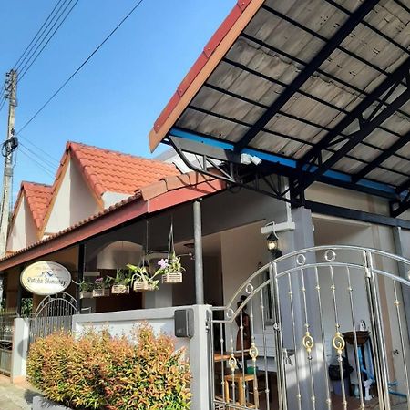Rutcha Homestay Betong รัชชา โฮมสเตย์ เบตง Екстериор снимка