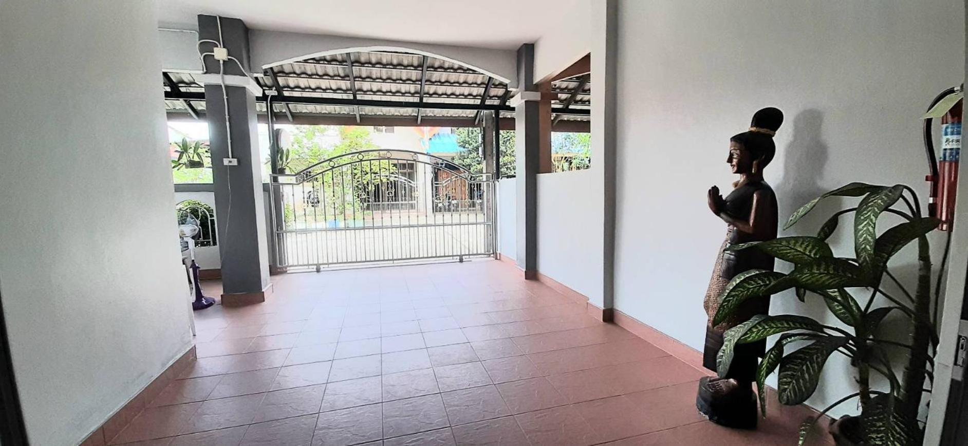 Rutcha Homestay Betong รัชชา โฮมสเตย์ เบตง Екстериор снимка