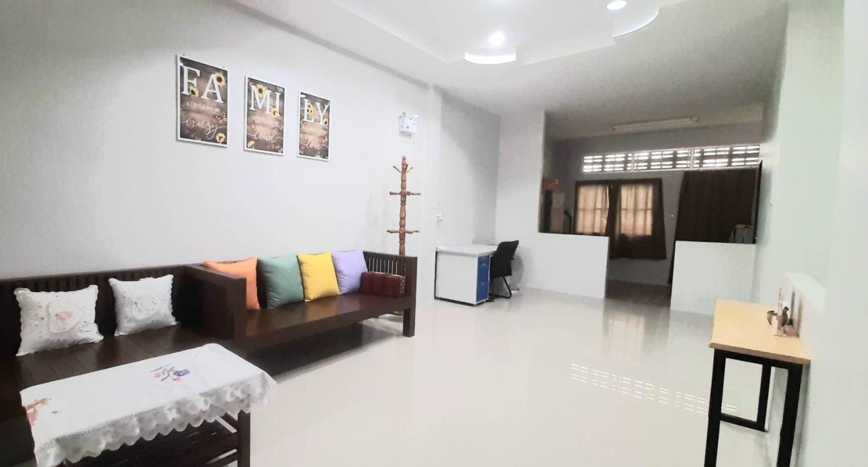 Rutcha Homestay Betong รัชชา โฮมสเตย์ เบตง Екстериор снимка